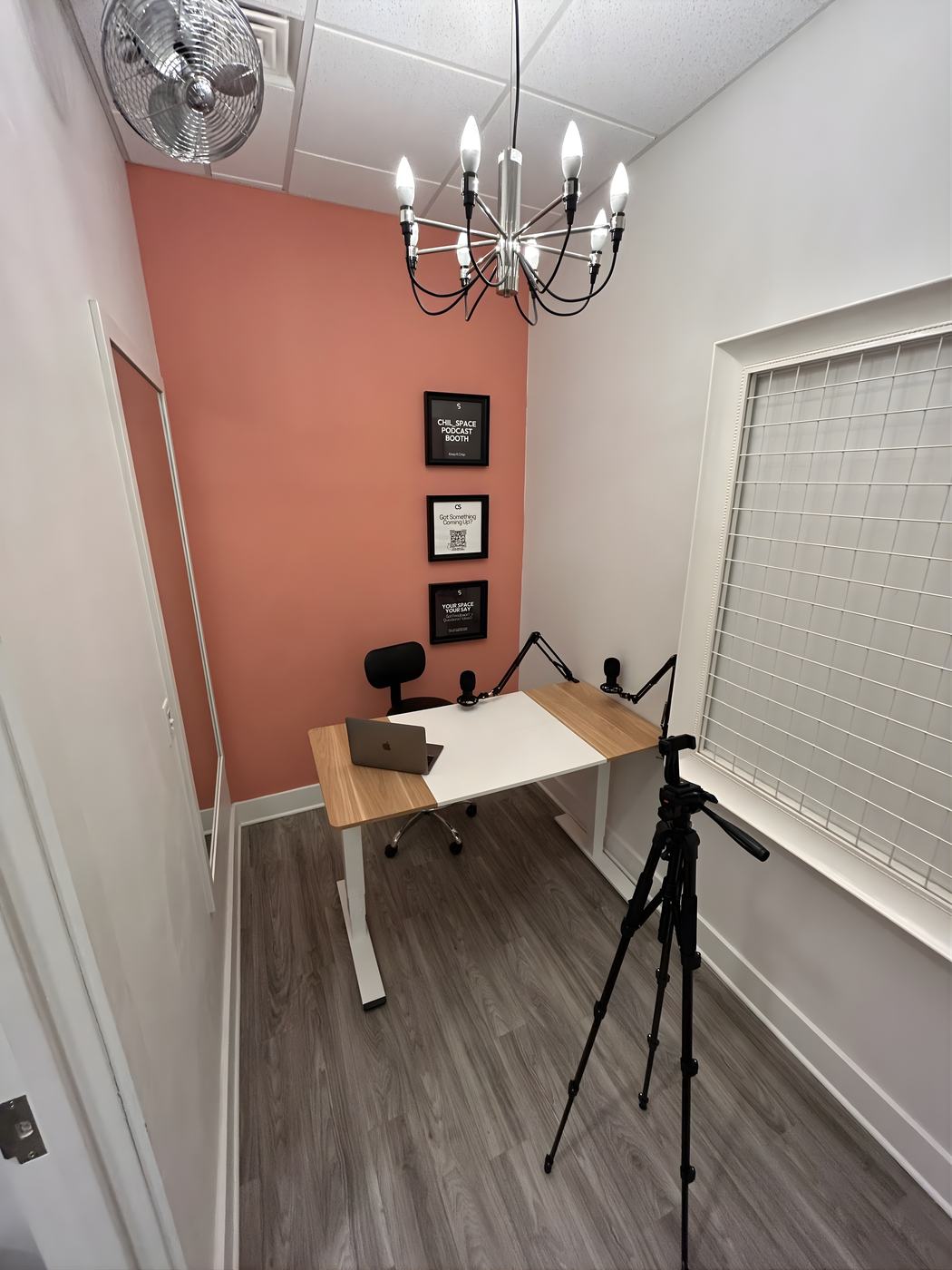 Close view of the Work Pod